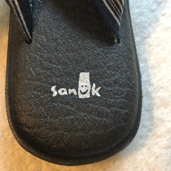 Fabric Strapped Sandals With Yoga Mat Bottoms - Picture 4 of 4